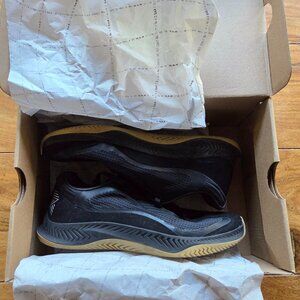 RAD One V1 black & gum M10.5 W12